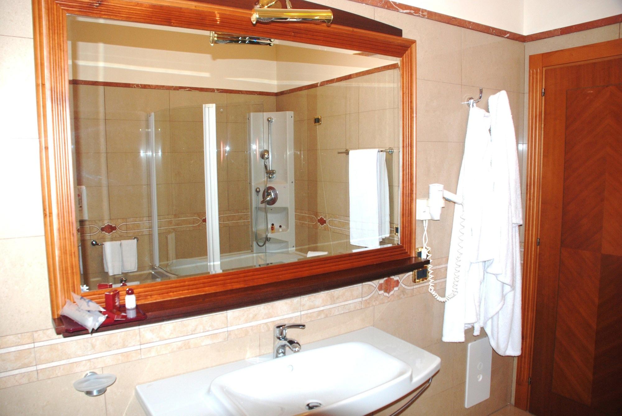 Hotel Giulia Ocean Club Qualiano Esterno foto