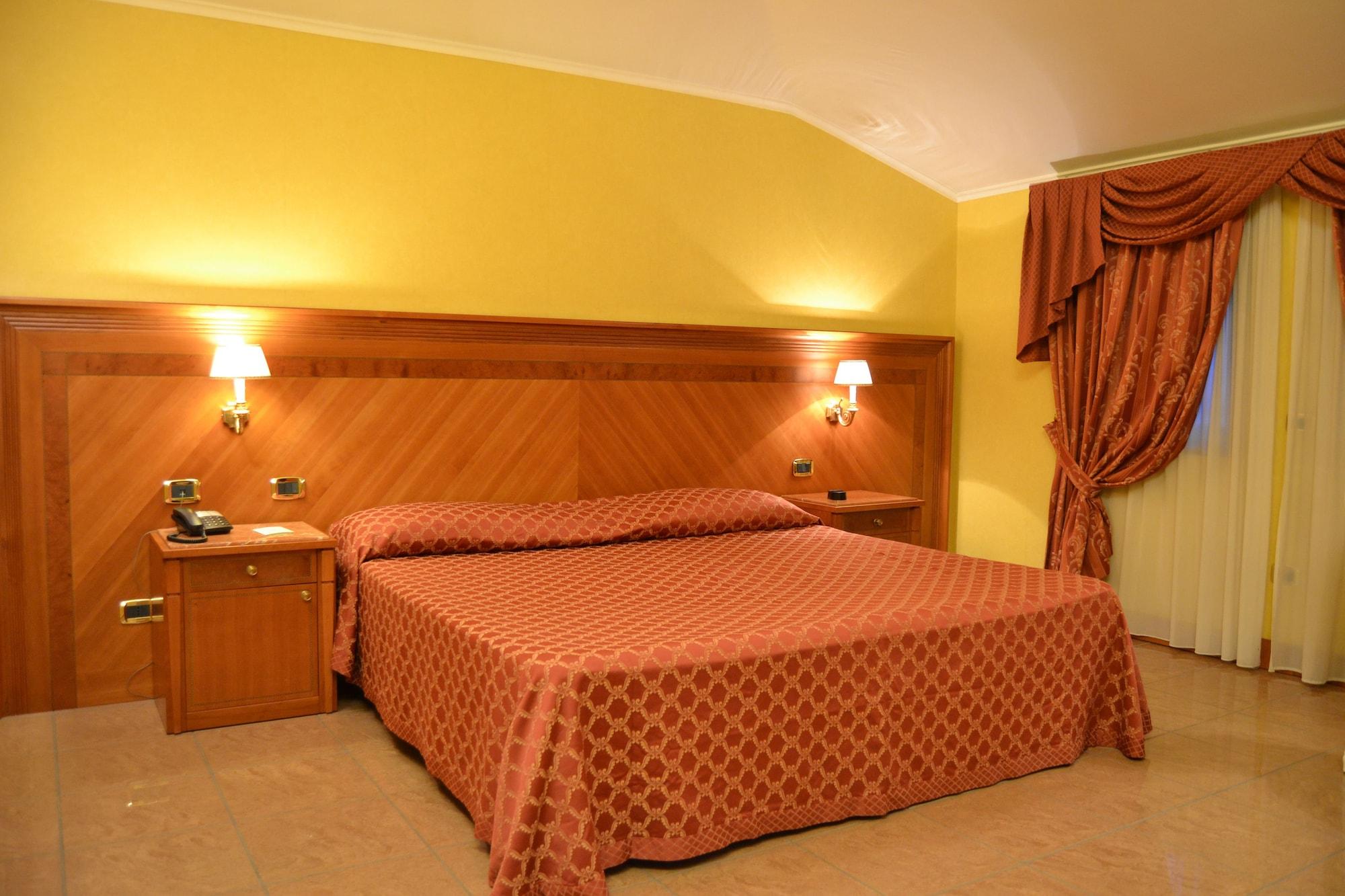 Hotel Giulia Ocean Club Qualiano Esterno foto