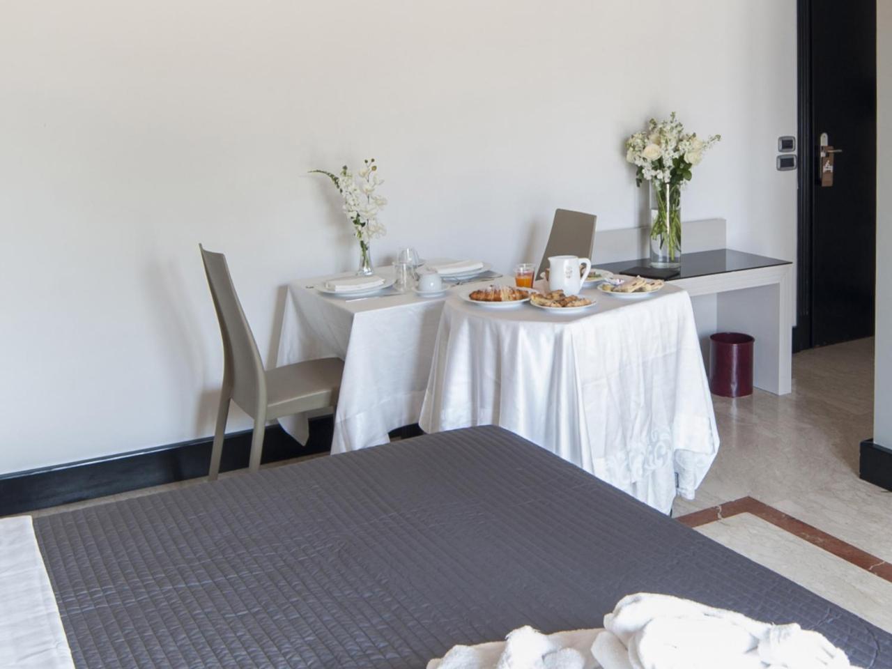 Hotel Giulia Ocean Club Qualiano Esterno foto